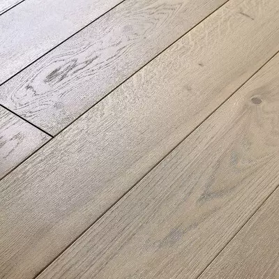 Parquet Chene Massif Oslo - 20x180x400-2000 - Choix Country/Antyk - Vue de profil - Carresol